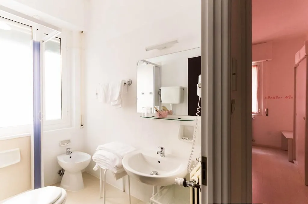 Hotel Giongo Spotorno