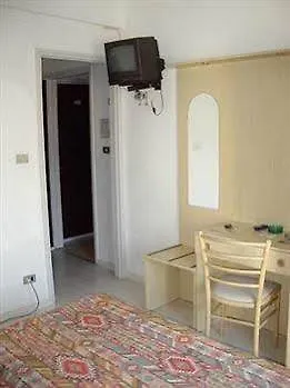 Hotel Giongo Spotorno