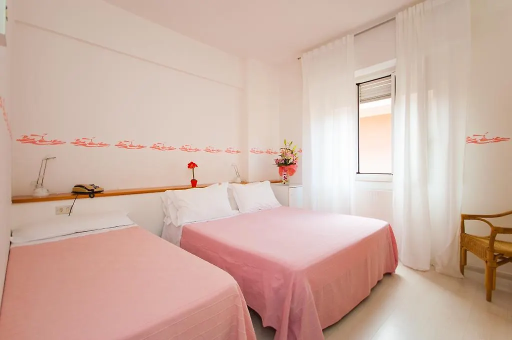 Hotel Giongo Spotorno 3*,